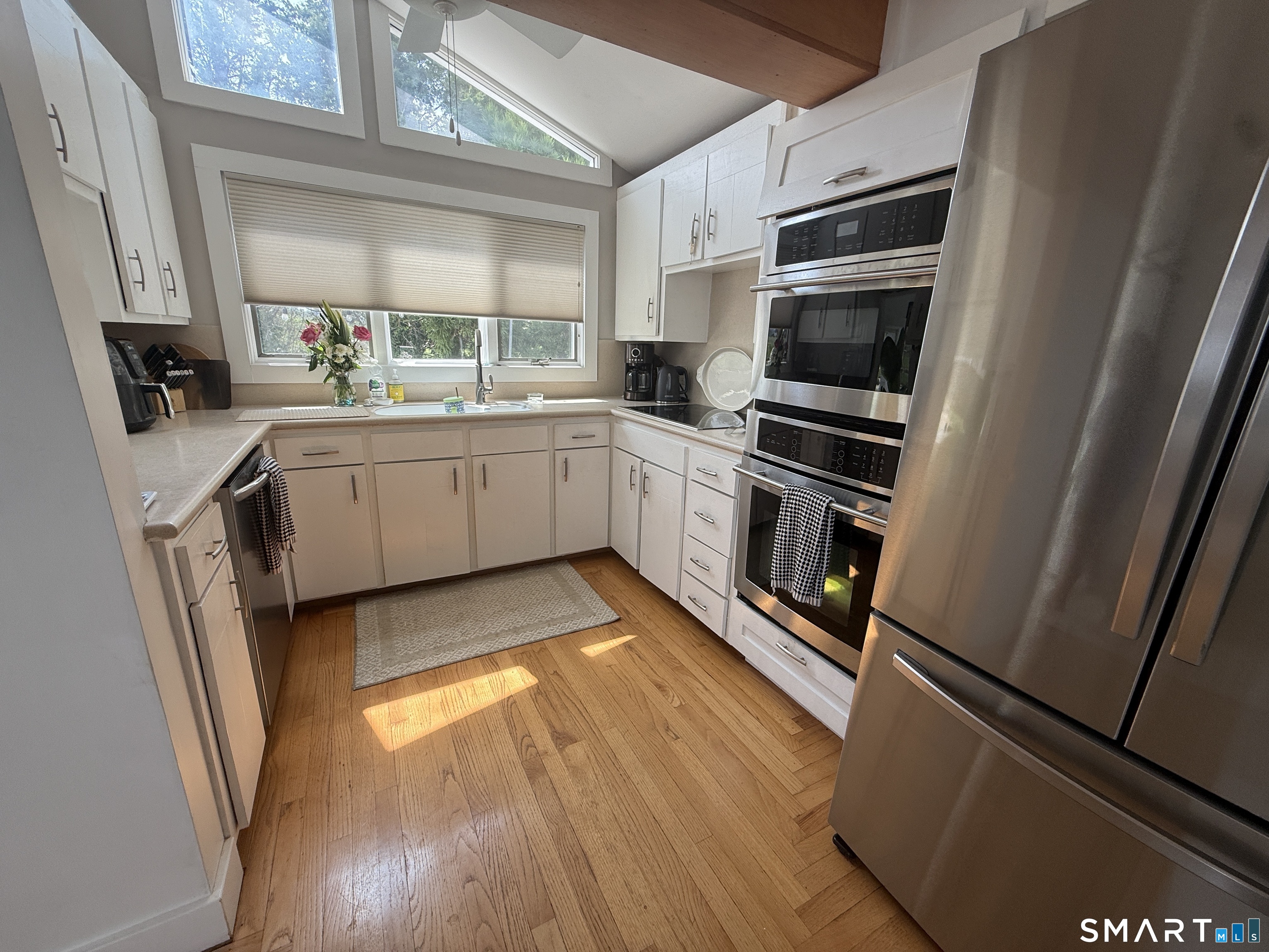 19 White Top Lane Guilford CT 06437