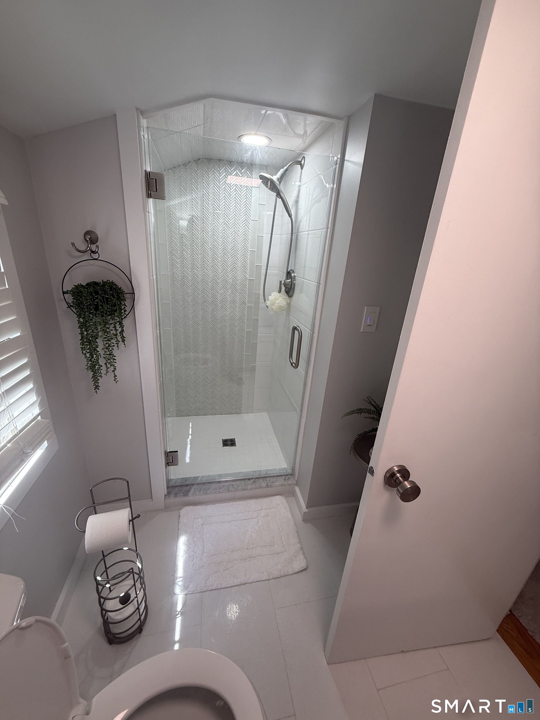 19 White Top Lane Guilford CT 06437
