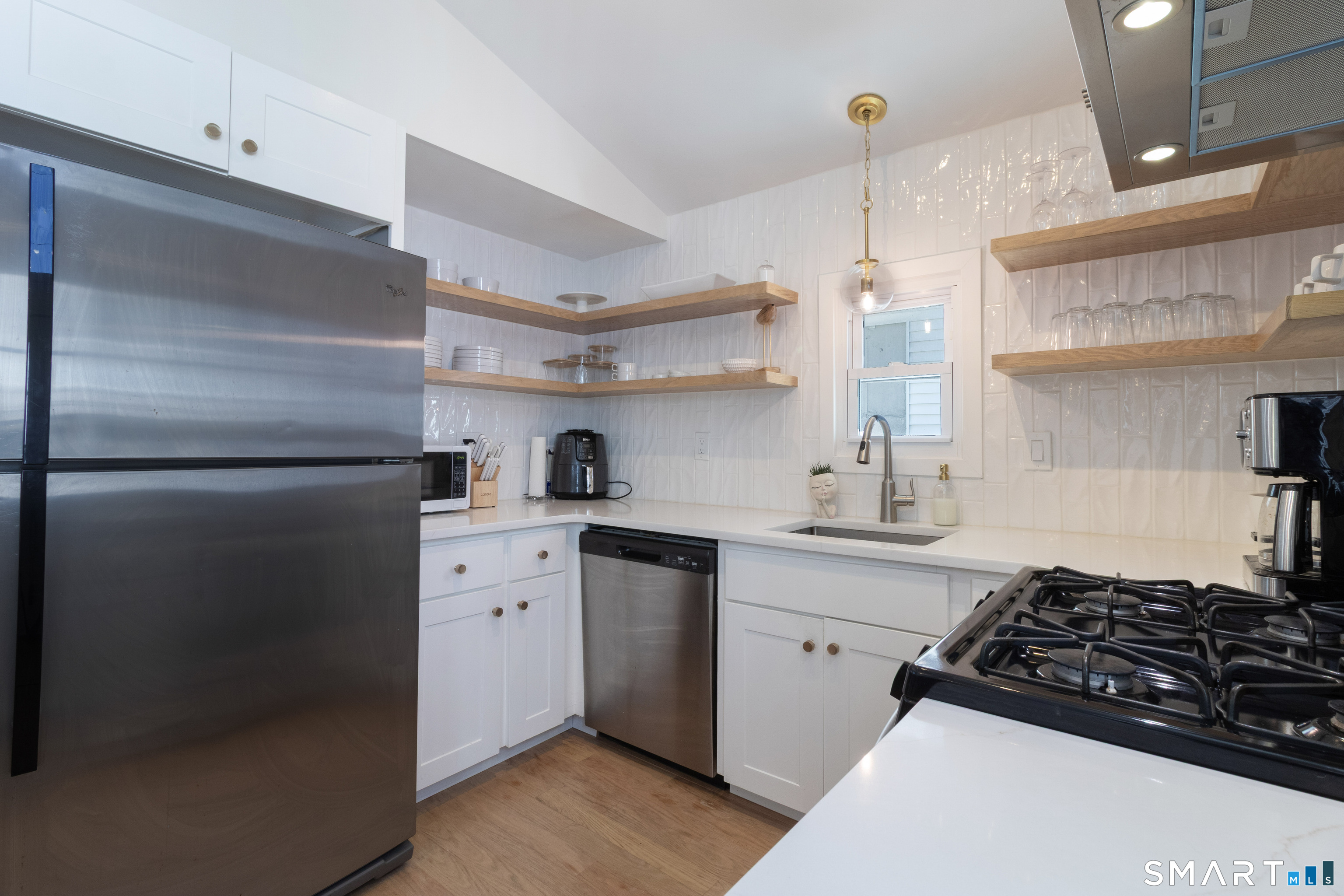 784 East Broadway Milford CT 06460
