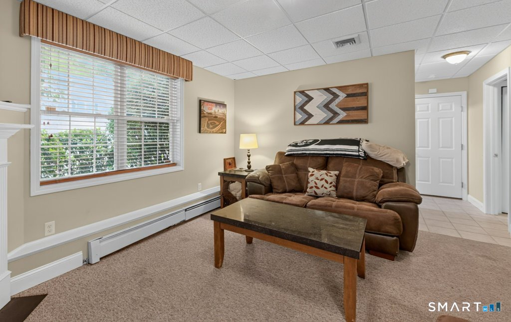 600-09 Main Street Southington CT 06479