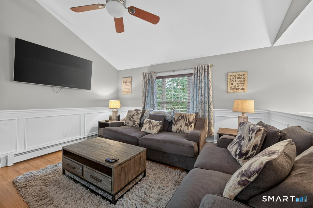 600-09 Main Street Southington CT 06479