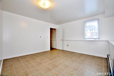 1681 Litchfield Turnpike Woodbridge CT 06525