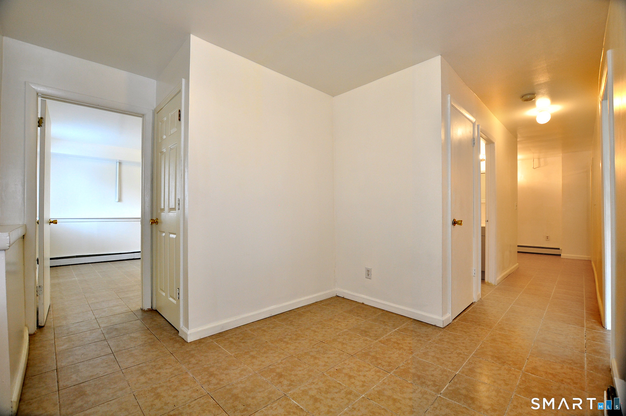1681 Litchfield Turnpike Woodbridge CT 06525