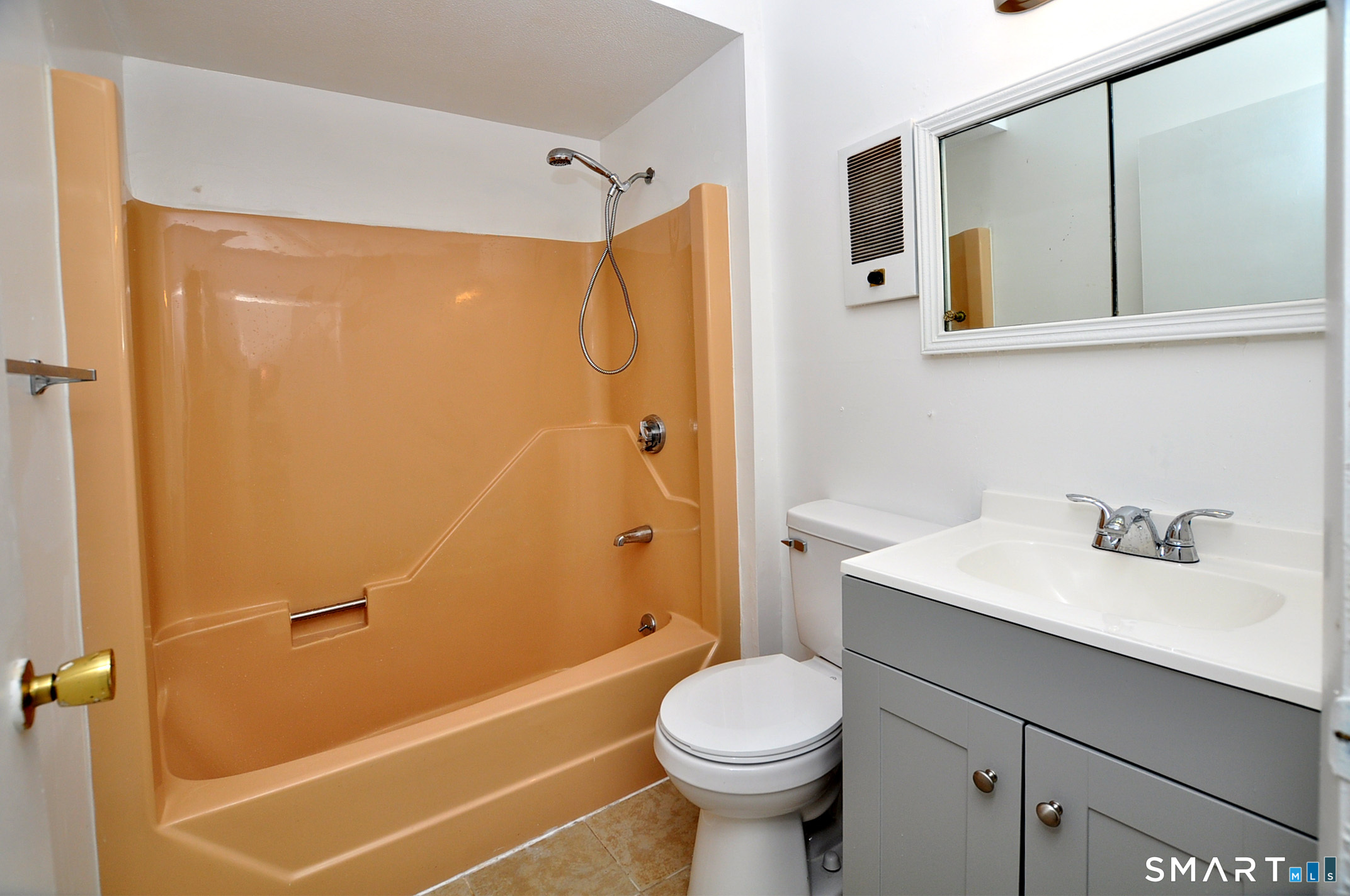 1681 Litchfield Turnpike Woodbridge CT 06525