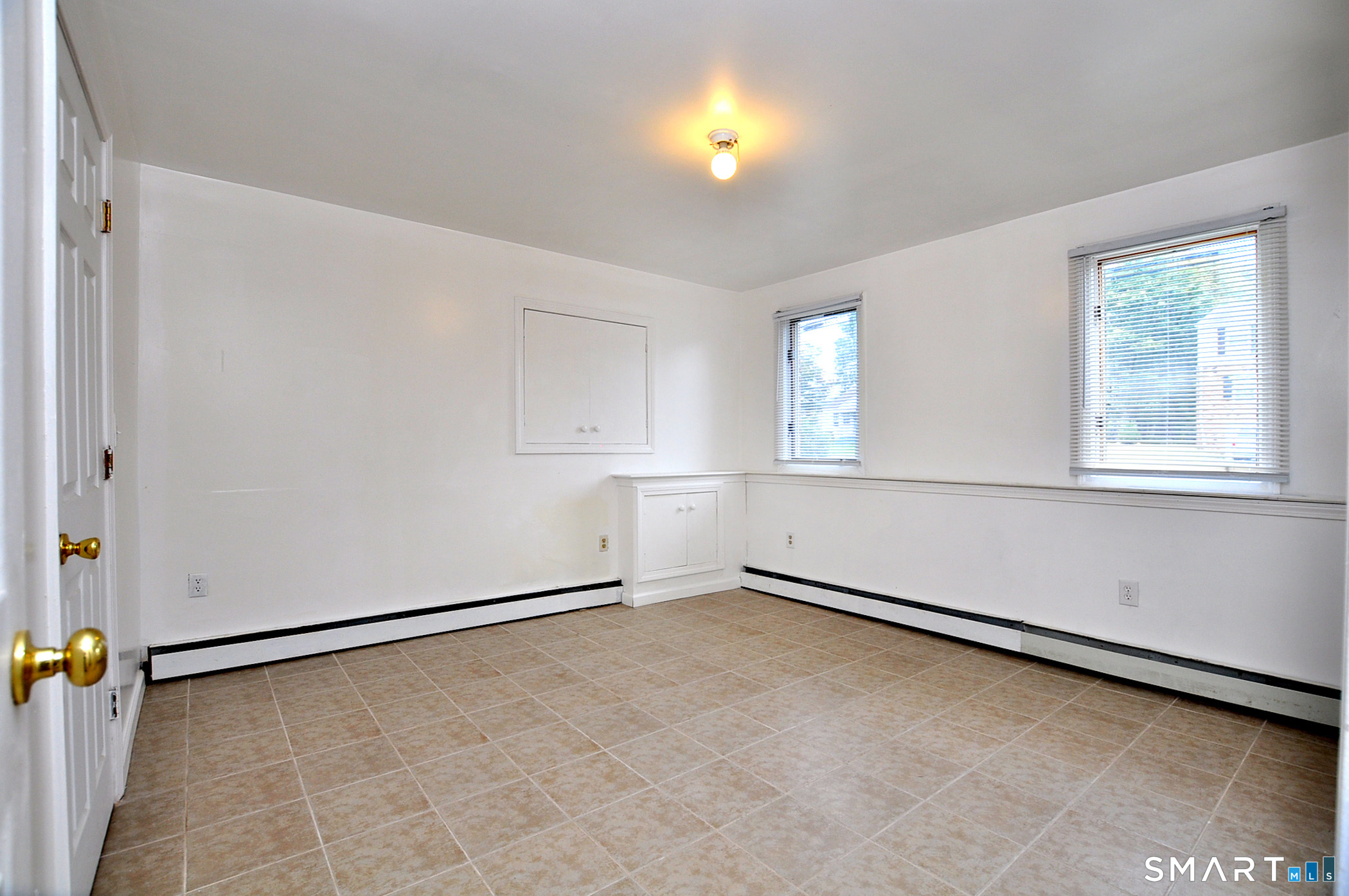 1681 Litchfield Turnpike Woodbridge CT 06525