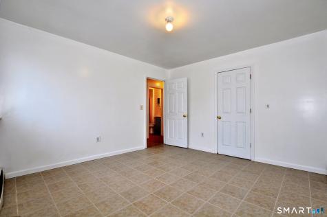 1681 Litchfield Turnpike Woodbridge CT 06525