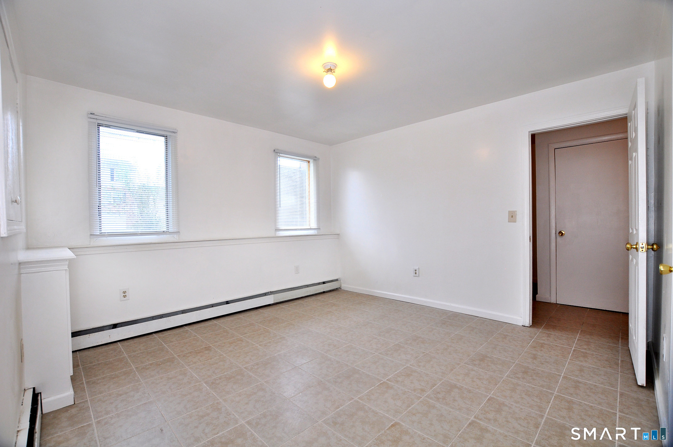 1681 Litchfield Turnpike Woodbridge CT 06525
