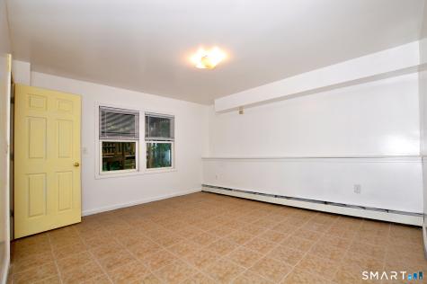 1681 Litchfield Turnpike Woodbridge CT 06525