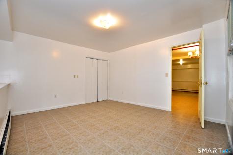 1681 Litchfield Turnpike Woodbridge CT 06525