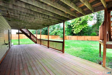 1681 Litchfield Turnpike Woodbridge CT 06525