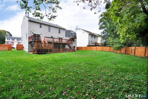 1681 Litchfield Turnpike Woodbridge CT 06525