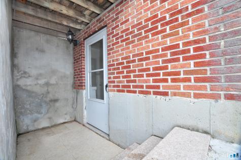 1681 Litchfield Turnpike Woodbridge CT 06525