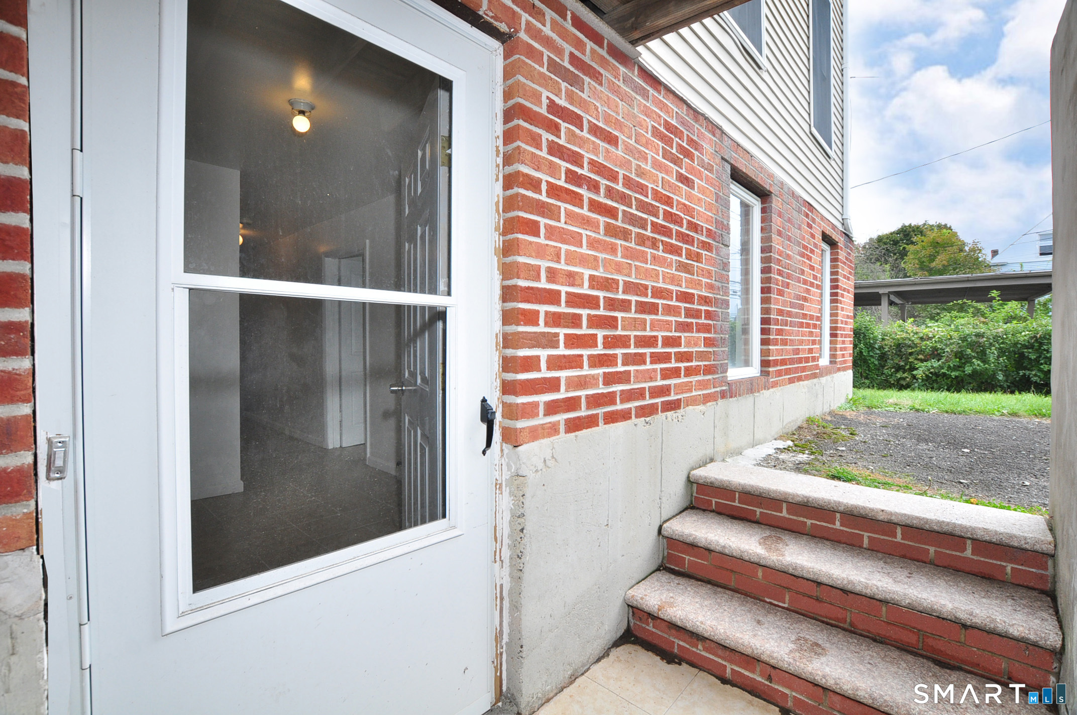 1681 Litchfield Turnpike Woodbridge CT 06525