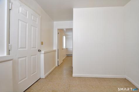 1681 Litchfield Turnpike Woodbridge CT 06525