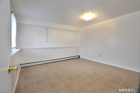 1681 Litchfield Turnpike Woodbridge CT 06525