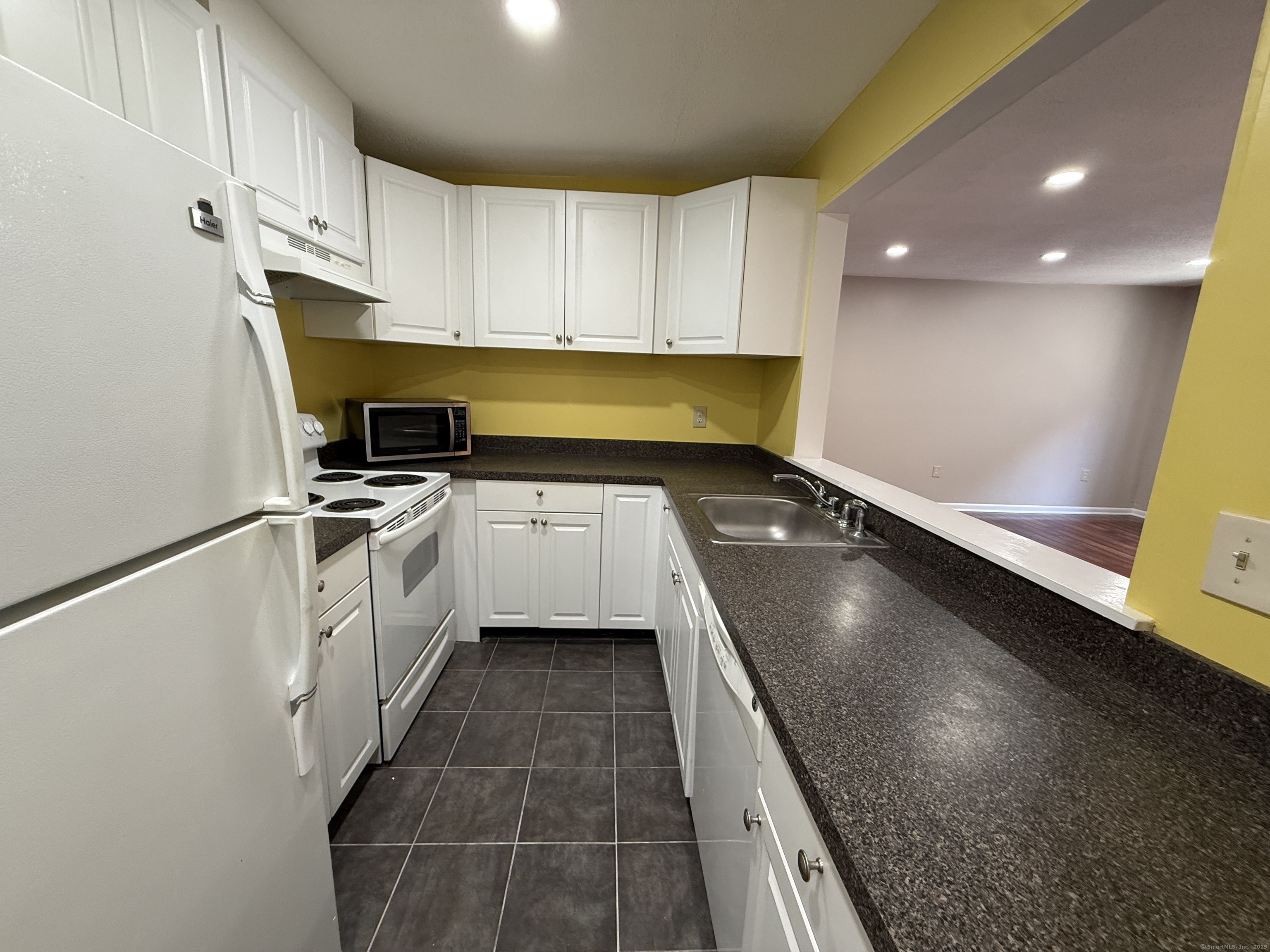 175 Mill Pond Road Hamden CT 06514