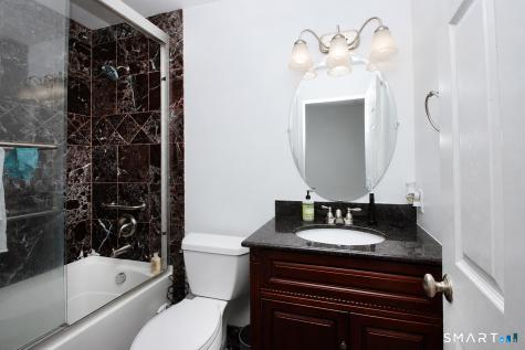 14 Harbour Close New Haven CT 06519