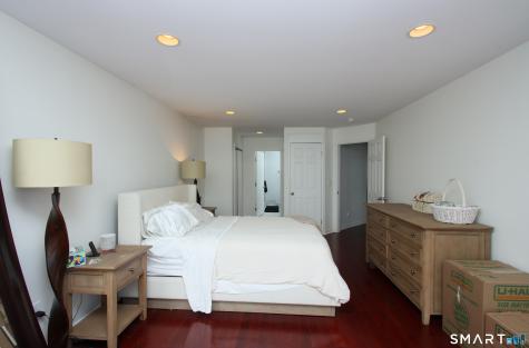 14 Harbour Close New Haven CT 06519