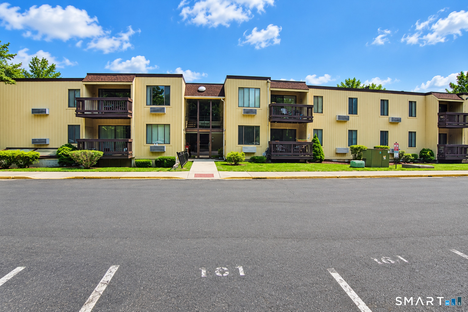 175 Mill Pond Road Hamden CT 06514