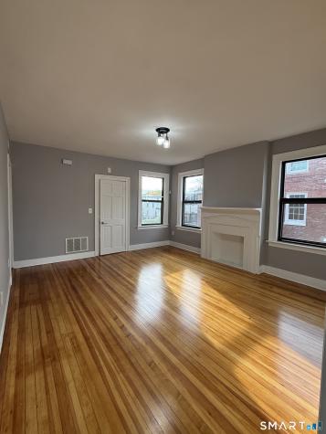 72 Cedar Street Hartford CT 06106