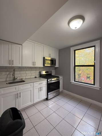 72 Cedar Street Hartford CT 06106