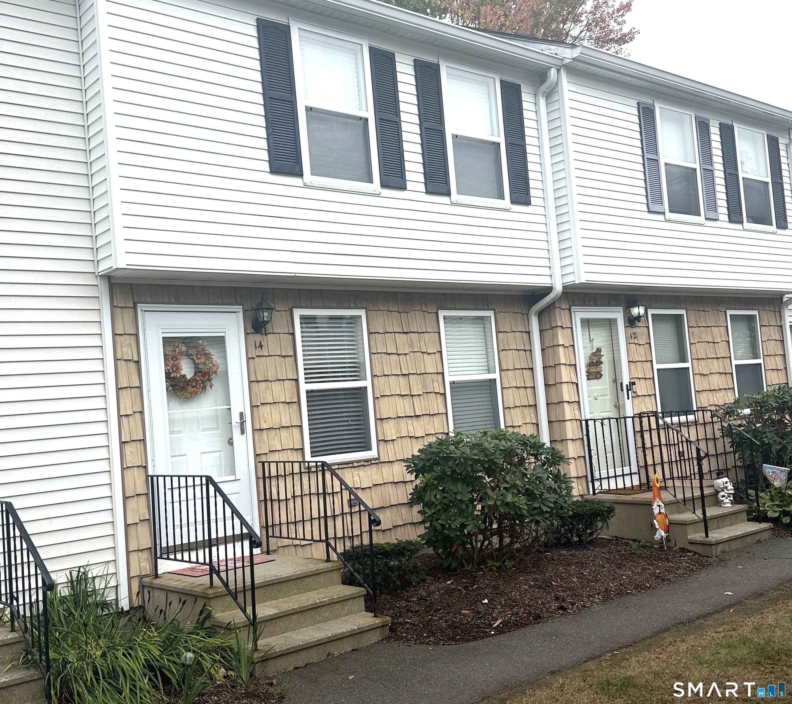 14 Larkspur Lane Glastonbury CT 06033