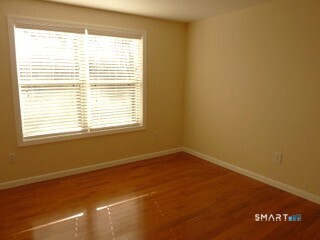 14 Larkspur Lane Glastonbury CT 06033