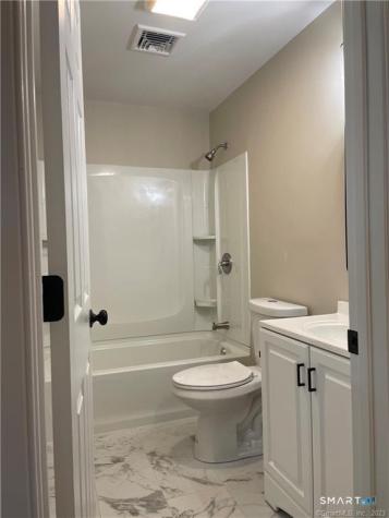 12 Sleepy Hollow Pentway Ledyard CT 06335