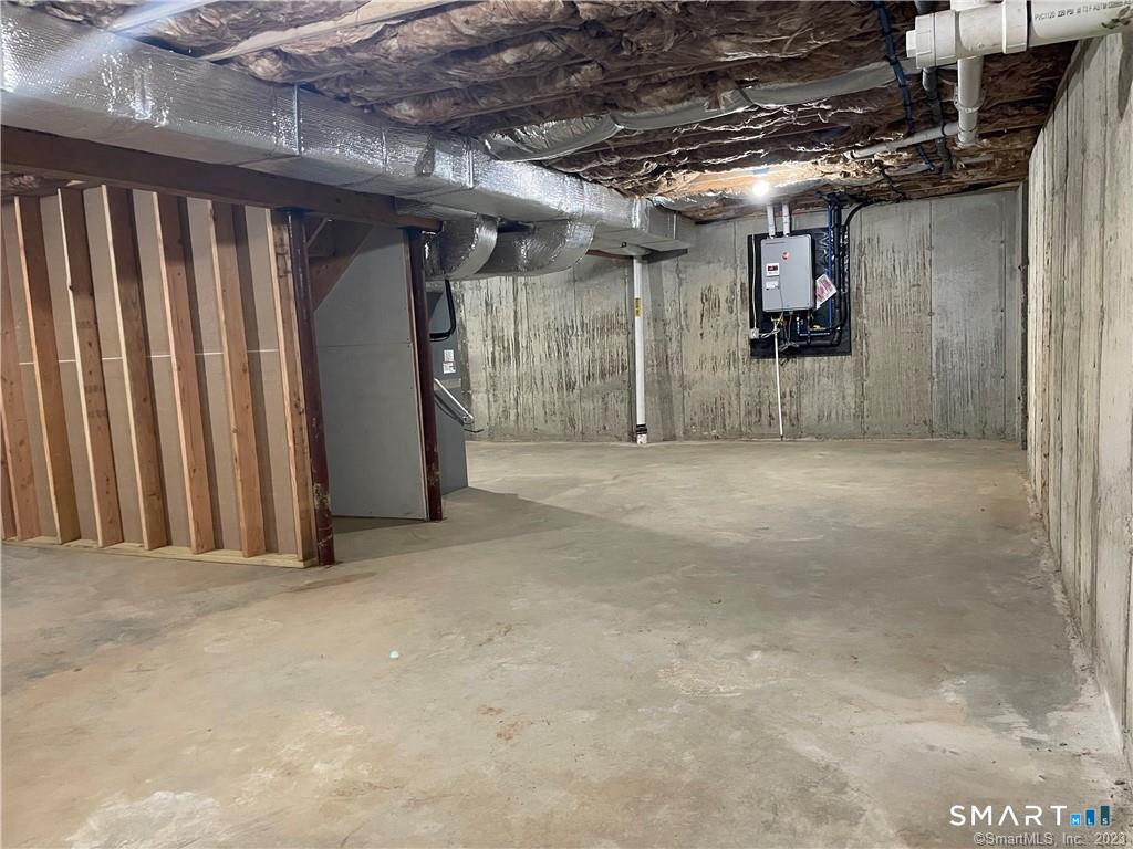12 Sleepy Hollow Pentway Ledyard CT 06335