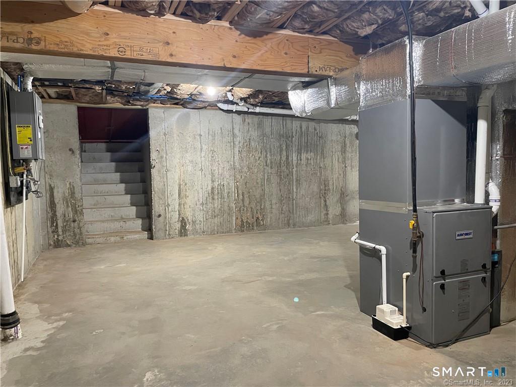 12 Sleepy Hollow Pentway Ledyard CT 06335