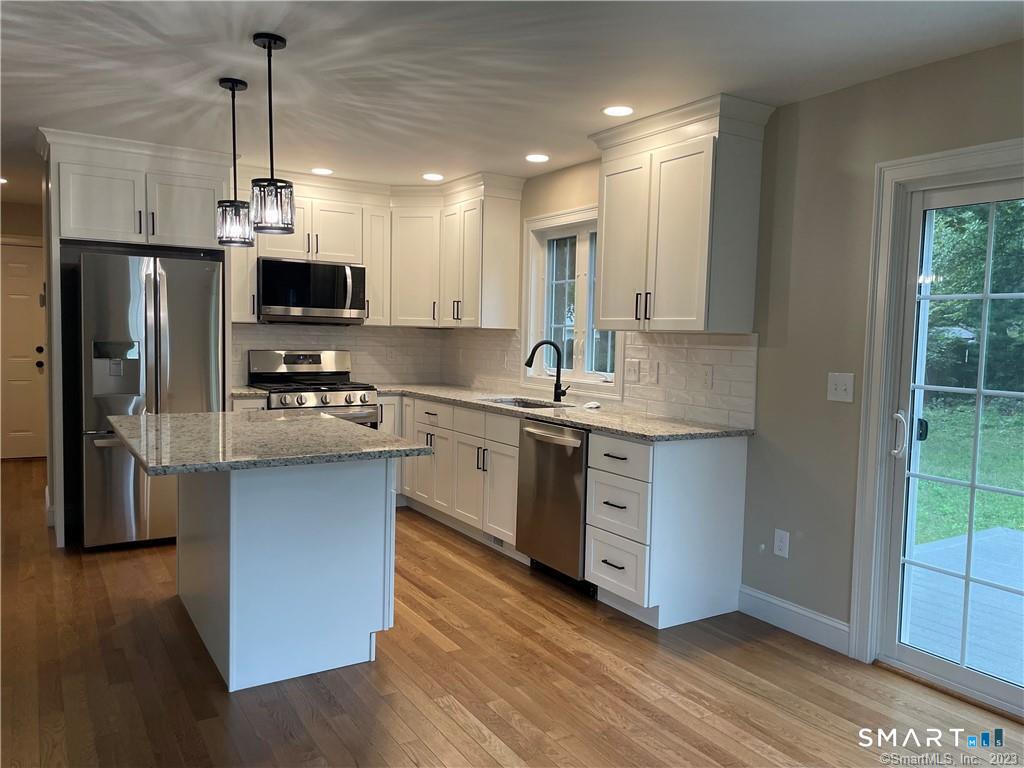 12 Sleepy Hollow Pentway Ledyard CT 06335