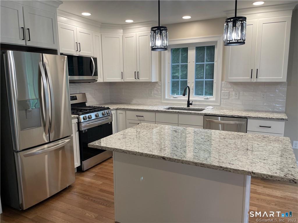 12 Sleepy Hollow Pentway Ledyard CT 06335