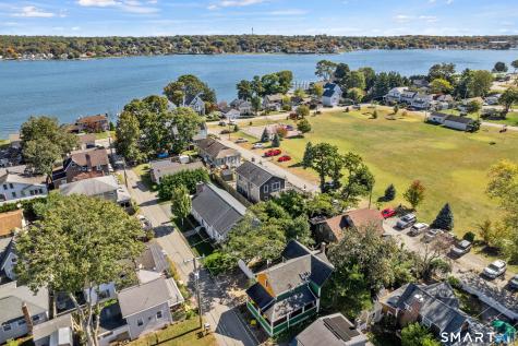 14 High Street East Lyme CT 06357