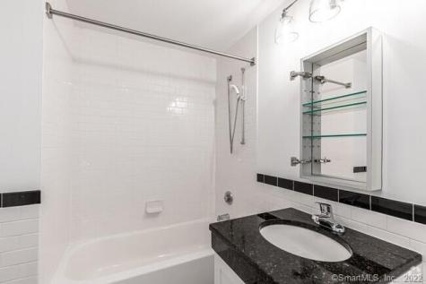 15 Dinah Street West Hartford CT 06107