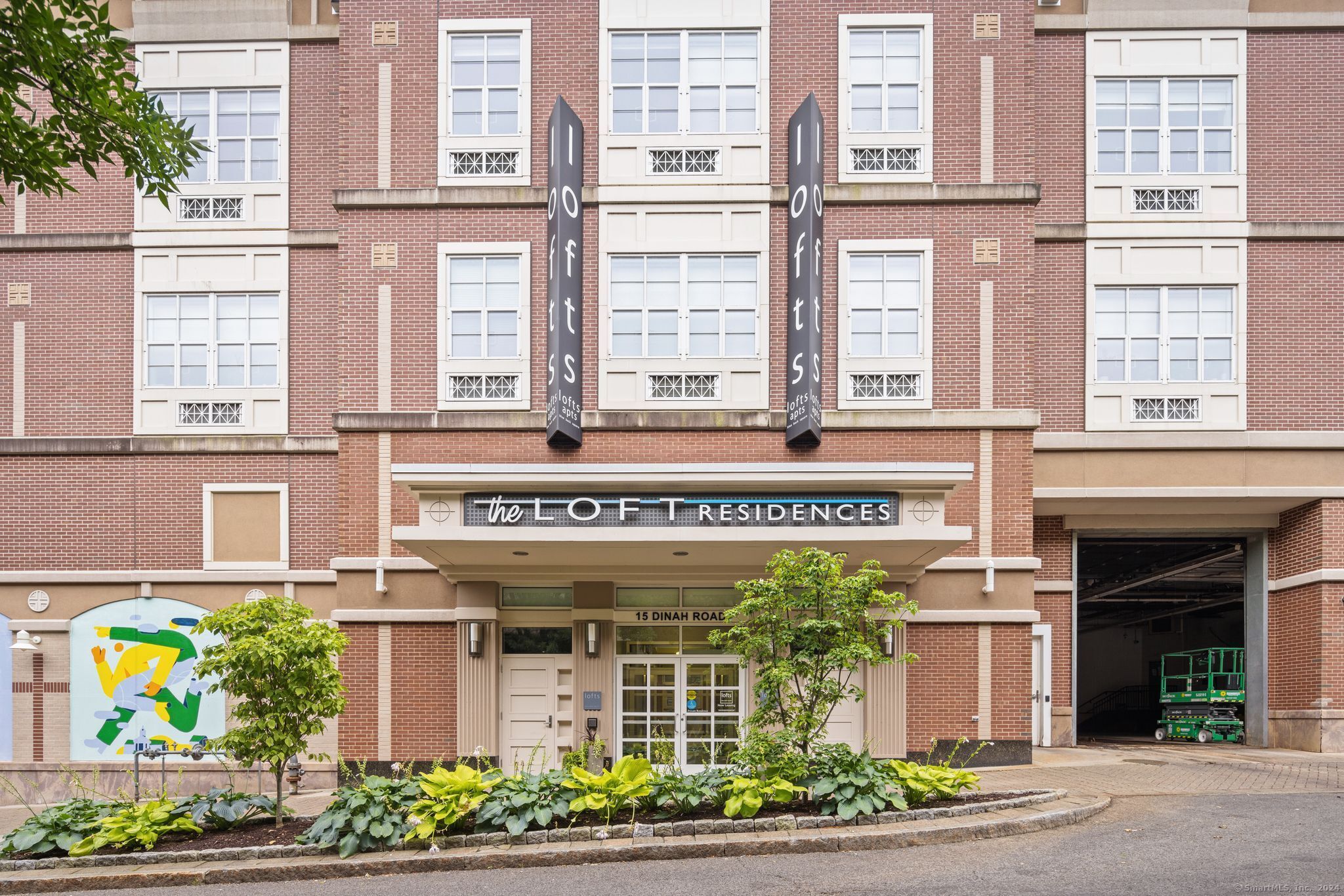 15 Dinah Street West Hartford CT 06107