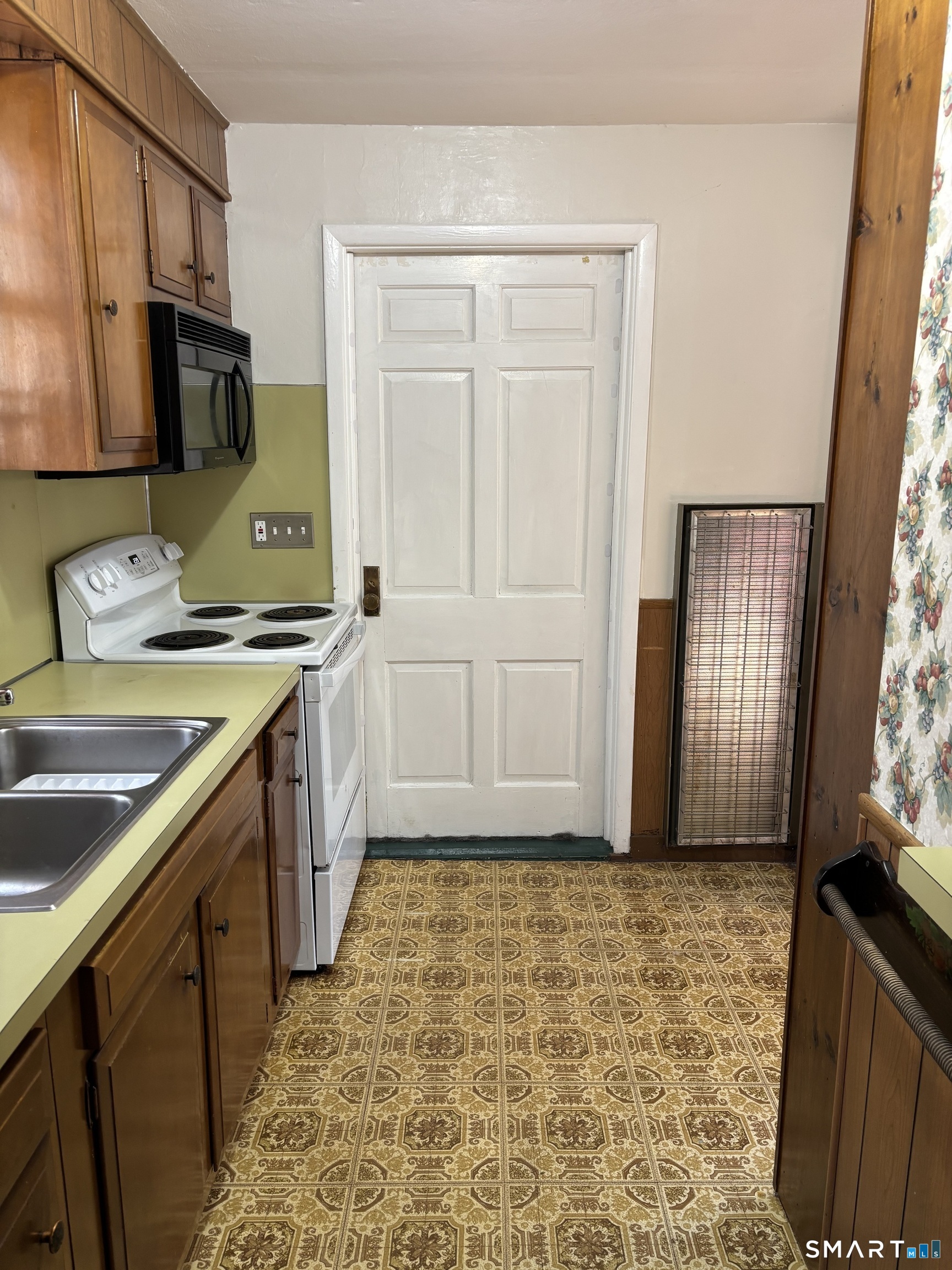 28 Carpenter Road New Hartford CT 06057