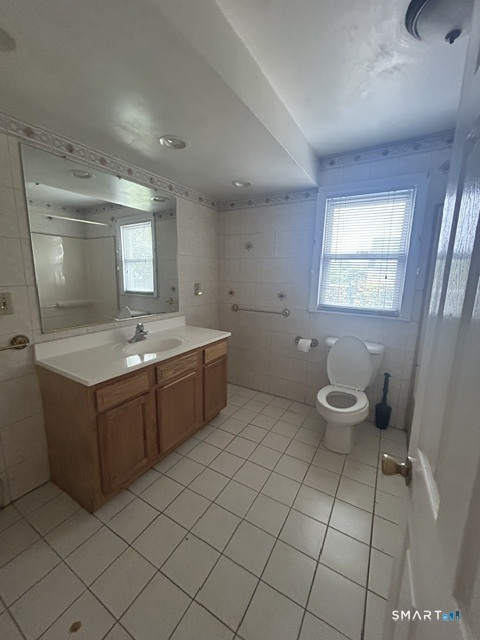 42 Girard Avenue Waterbury CT 06704
