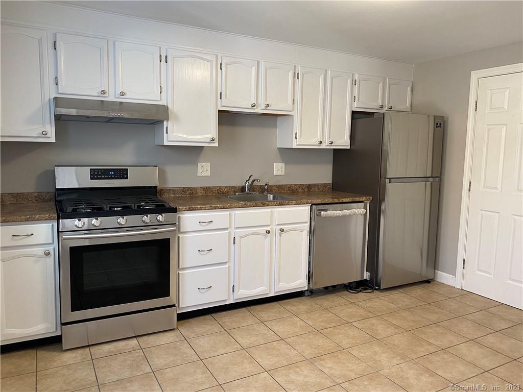 21 Allspice Lane Glastonbury CT 06033