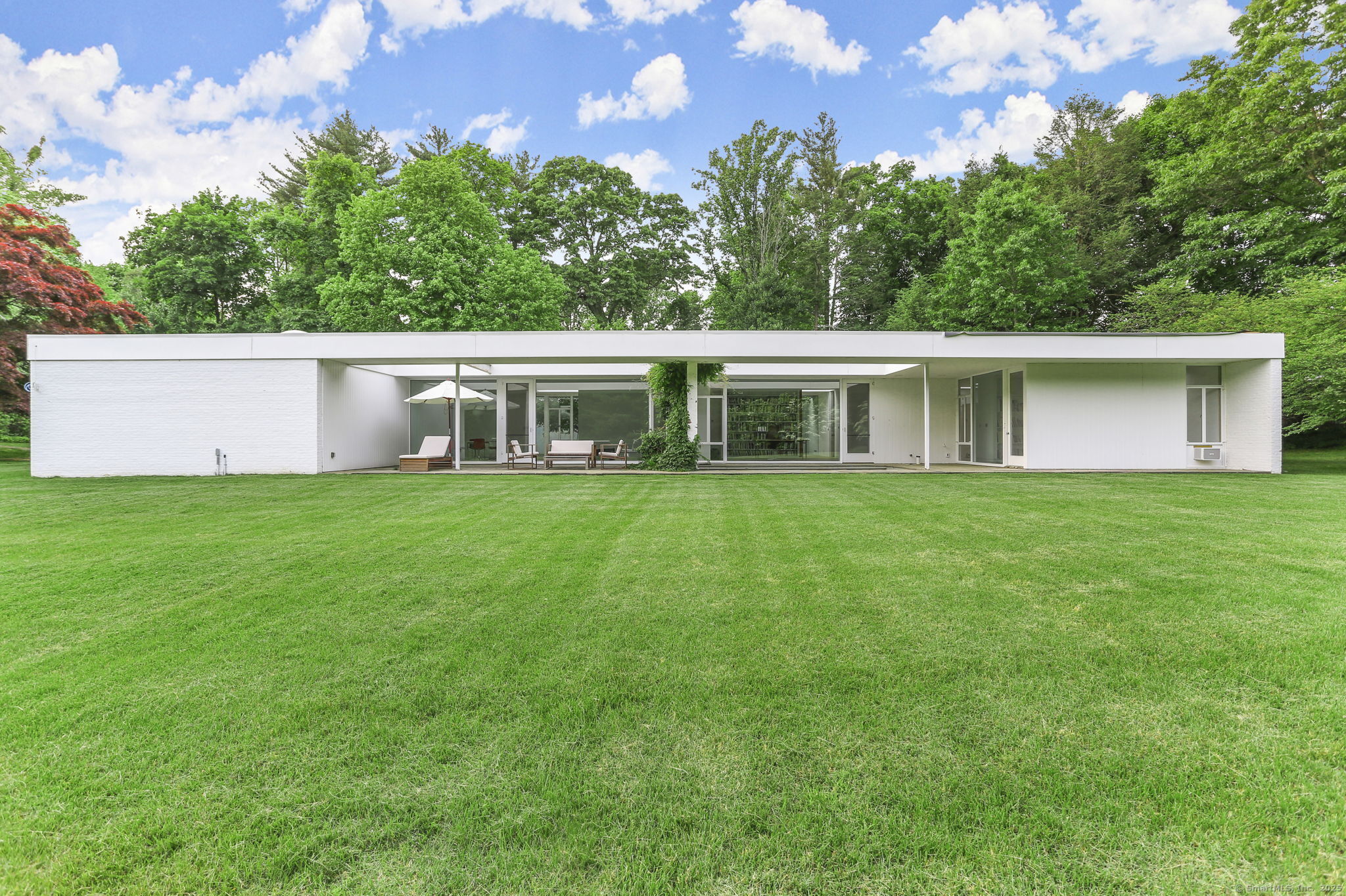 90 Lambert Road New Canaan CT 06840