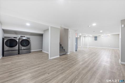 130 Deramo Place Bridgeport CT 06606