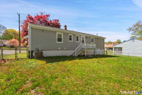 130 Deramo Place Bridgeport CT 06606
