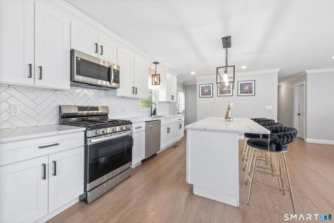 130 Deramo Place Bridgeport CT 06606