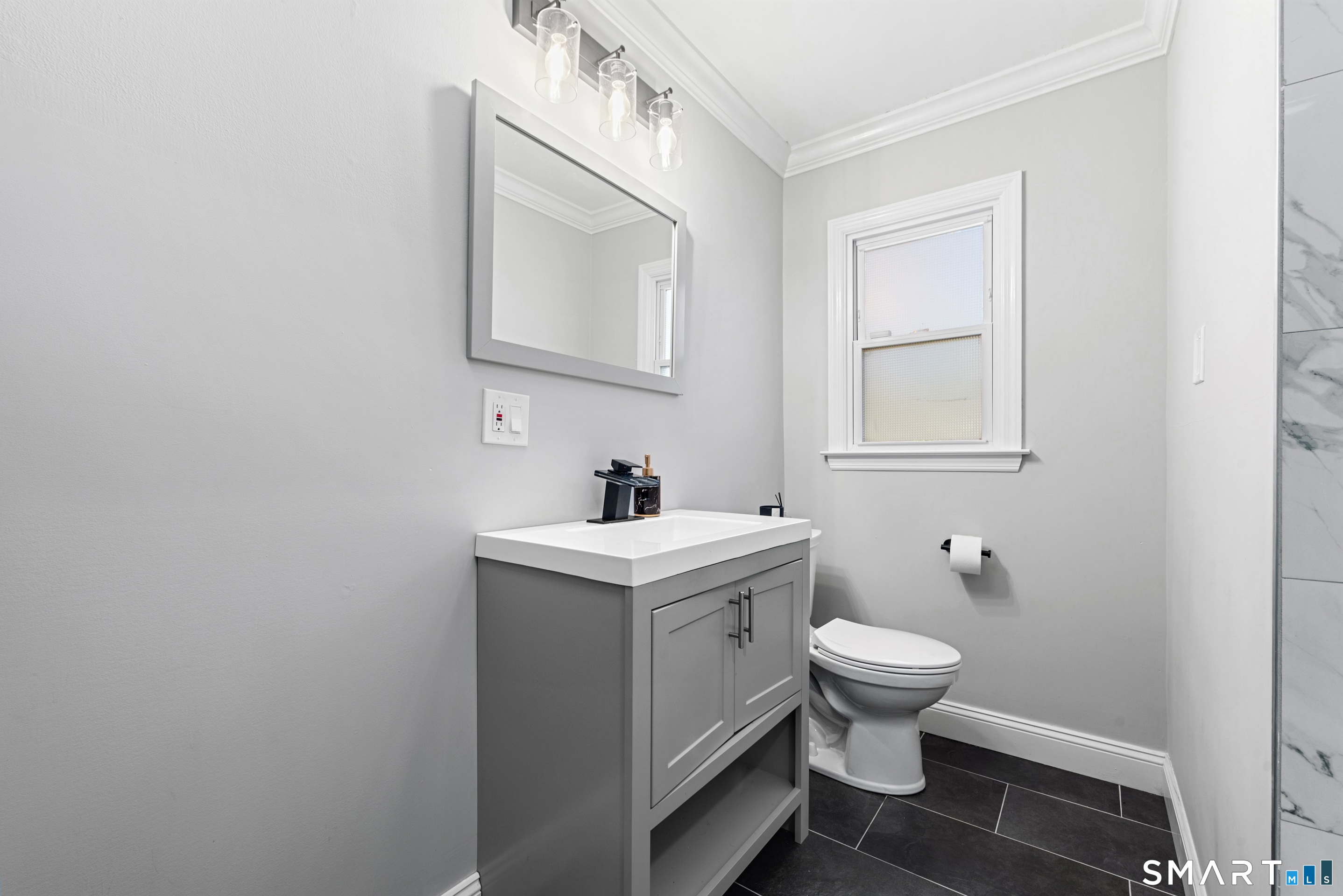 130 Deramo Place Bridgeport CT 06606