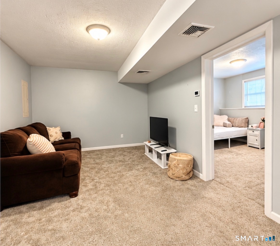 400 Broadway Hamden CT 06518