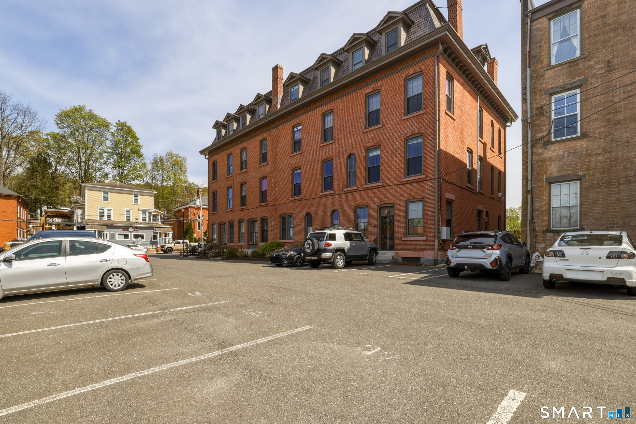 130 Main Street Canton CT 06019