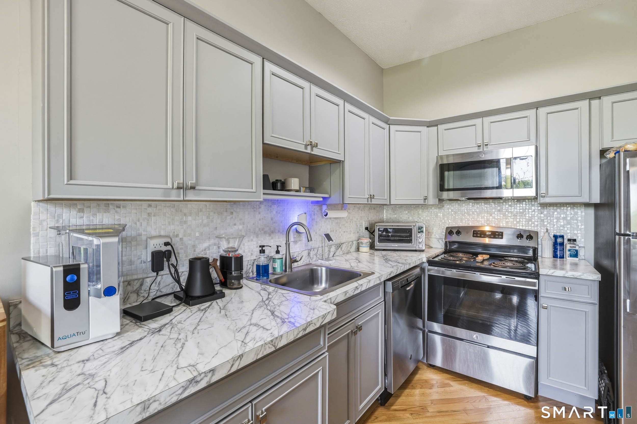 130 Main Street Canton CT 06019
