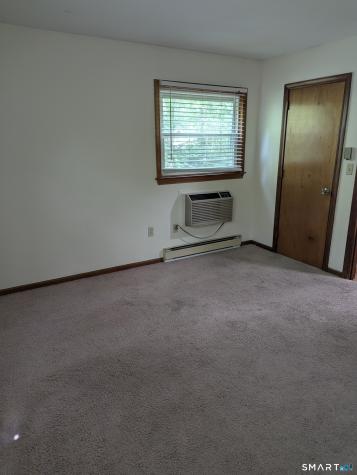 36 Thompson Road Manchester CT 06040