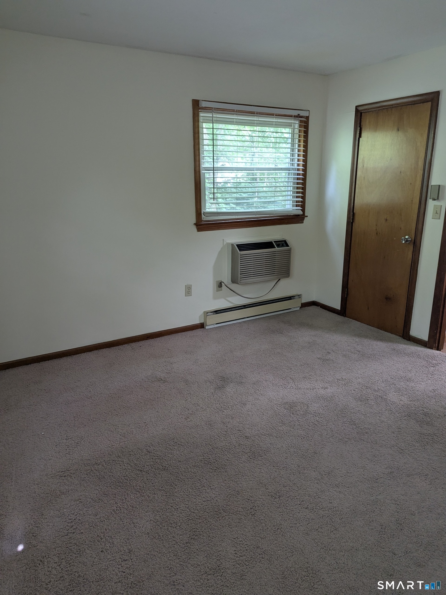36 Thompson Road Manchester CT 06040