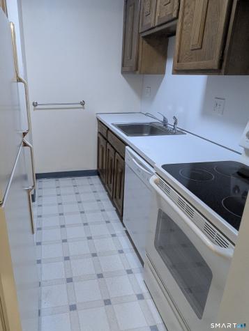36 Thompson Road Manchester CT 06040