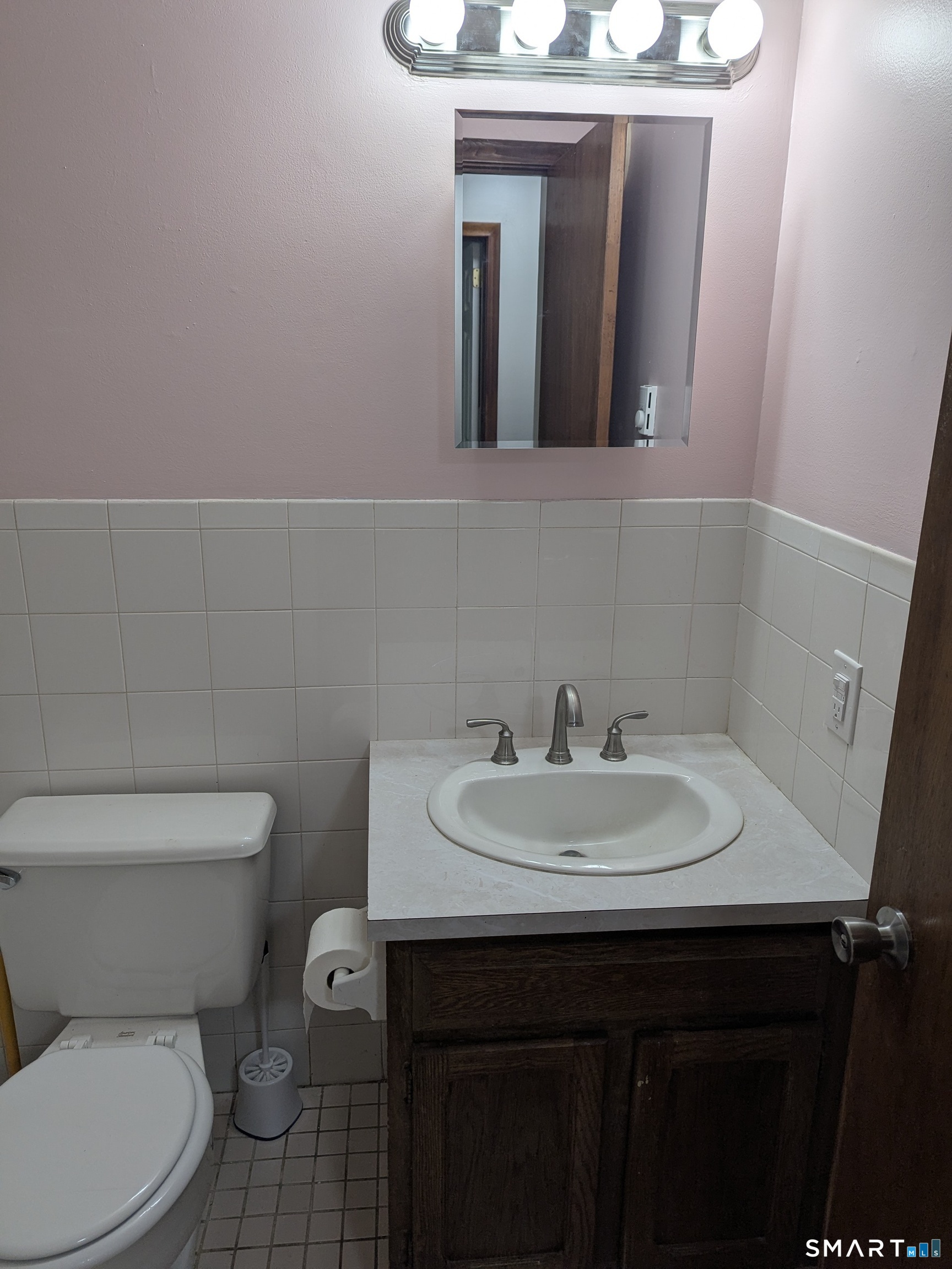 36 Thompson Road Manchester CT 06040